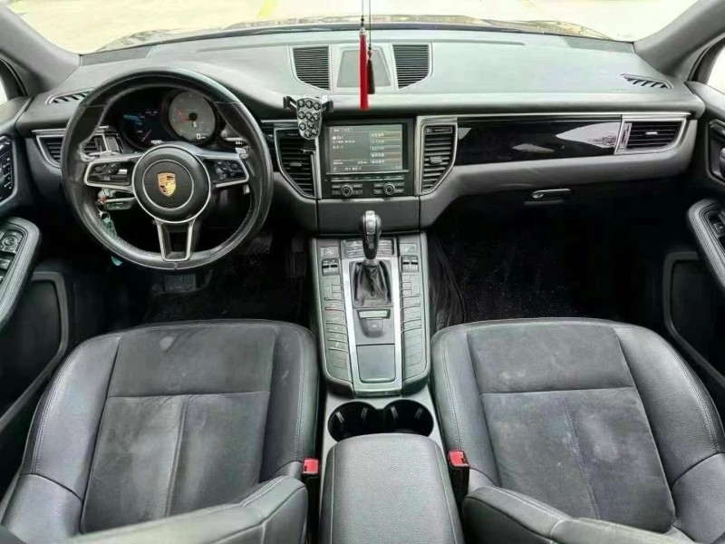煙臺16年保時捷Macan5