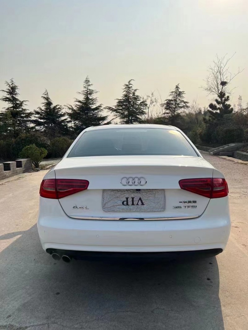 青岛15年奥迪A4L9