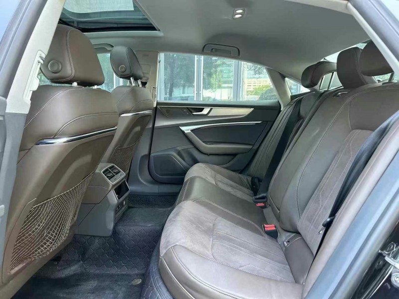 深圳22年奥迪A7L5