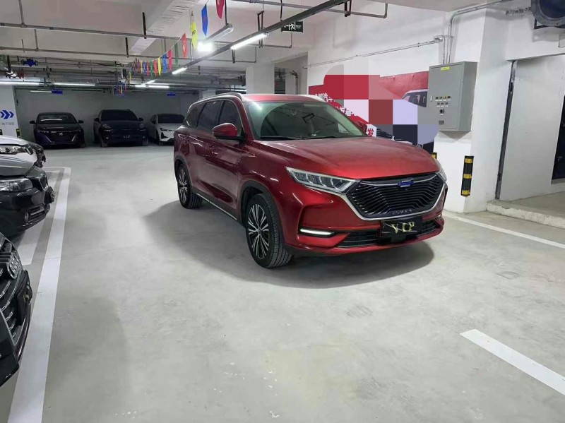 成都20年长安汽车欧尚6