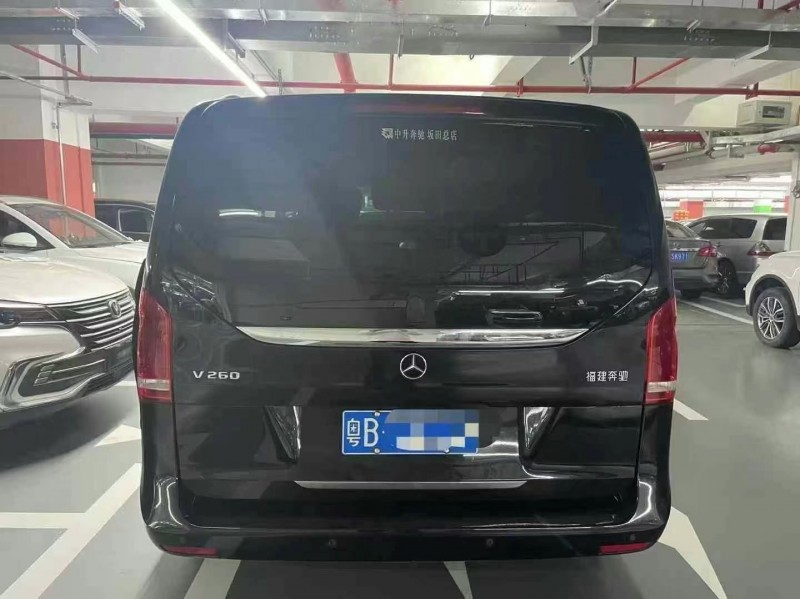 广州21年奔驰V5