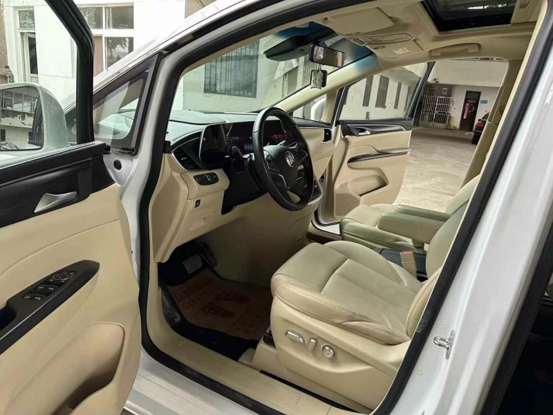 徐州22年别克GL84