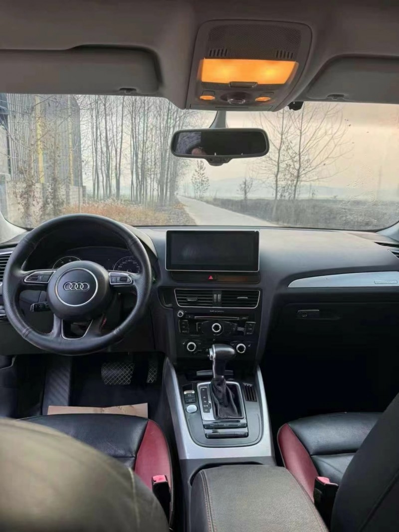 济宁18年奥迪Q54
