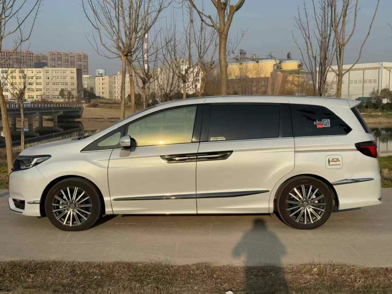 郑州23年本田艾力绅6