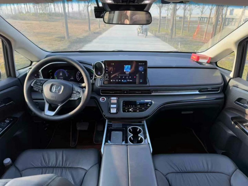 郑州23年本田艾力绅9