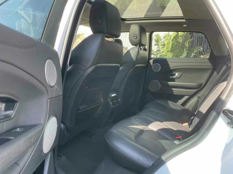 深圳16年路虎极光5