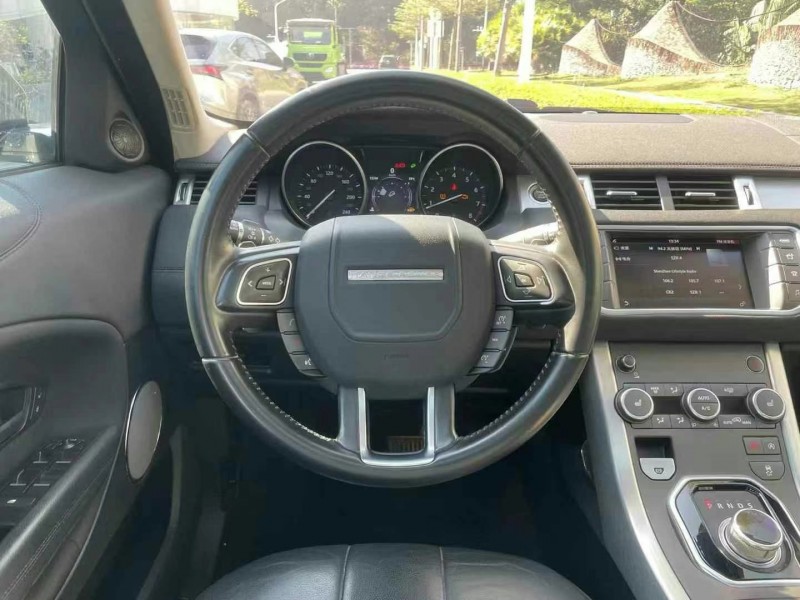 深圳16年路虎极光6