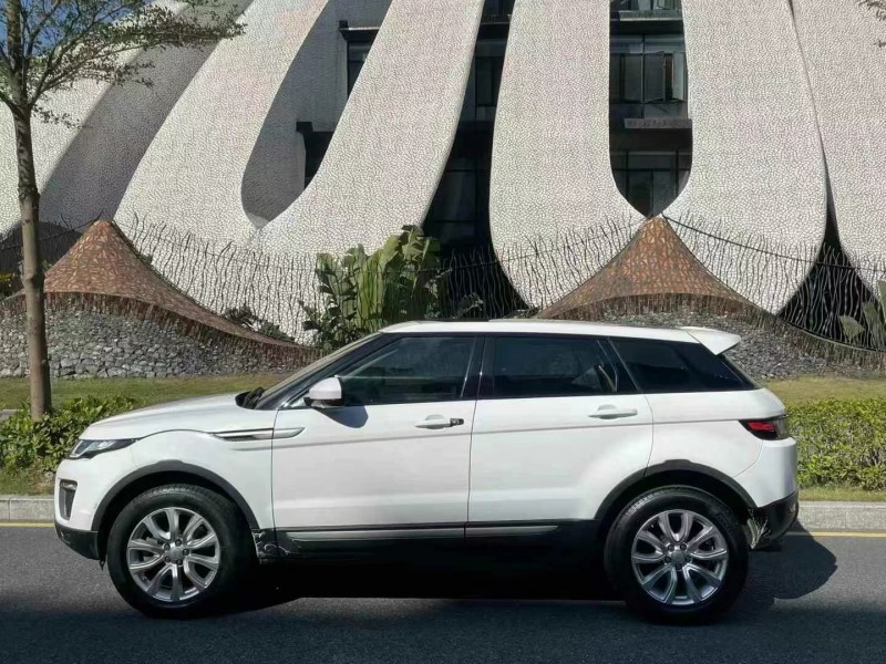 深圳16年路虎极光7