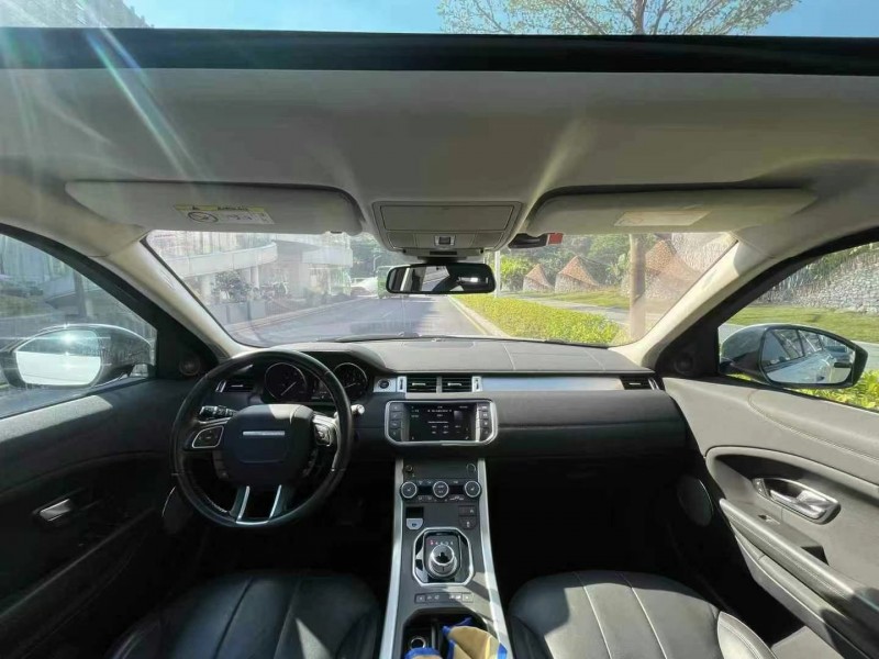 深圳16年路虎极光8