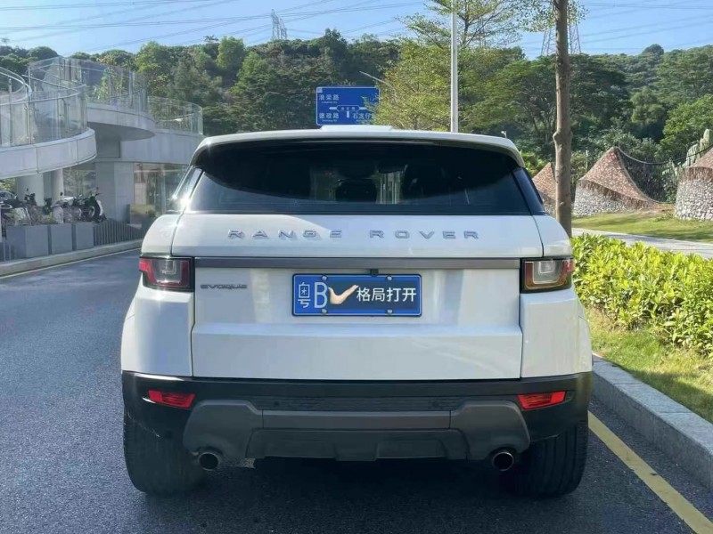 深圳16年路虎极光9