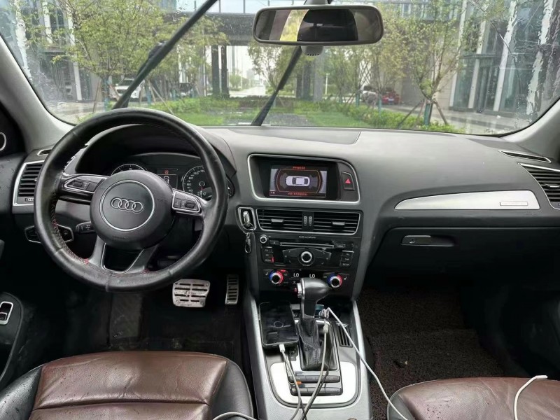 青岛16年奥迪Q56