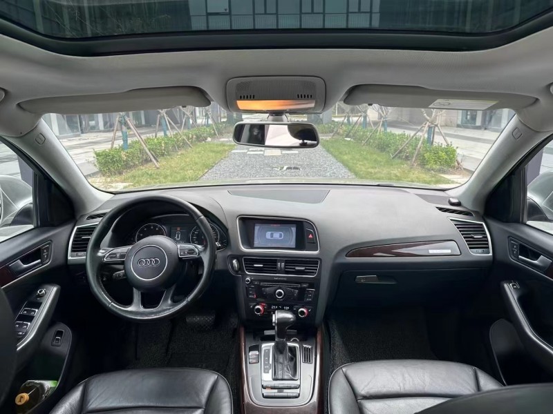 青岛14年奥迪Q56