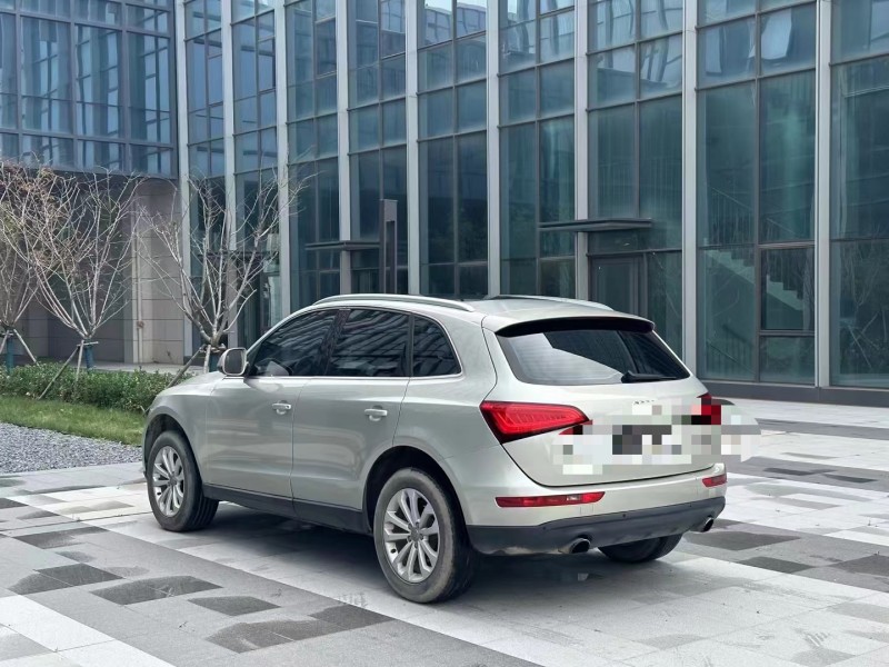 青岛14年奥迪Q58