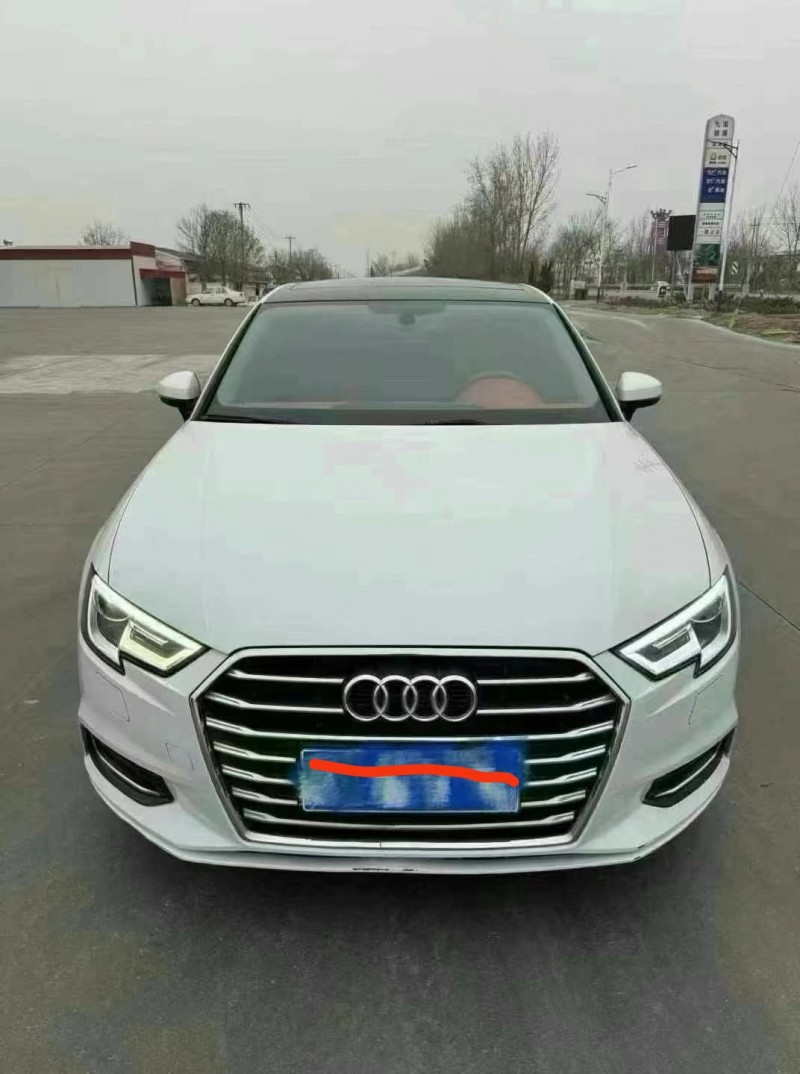 青岛21年奥迪A31