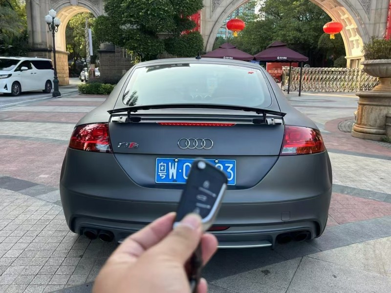 广州11年奥迪TTS6
