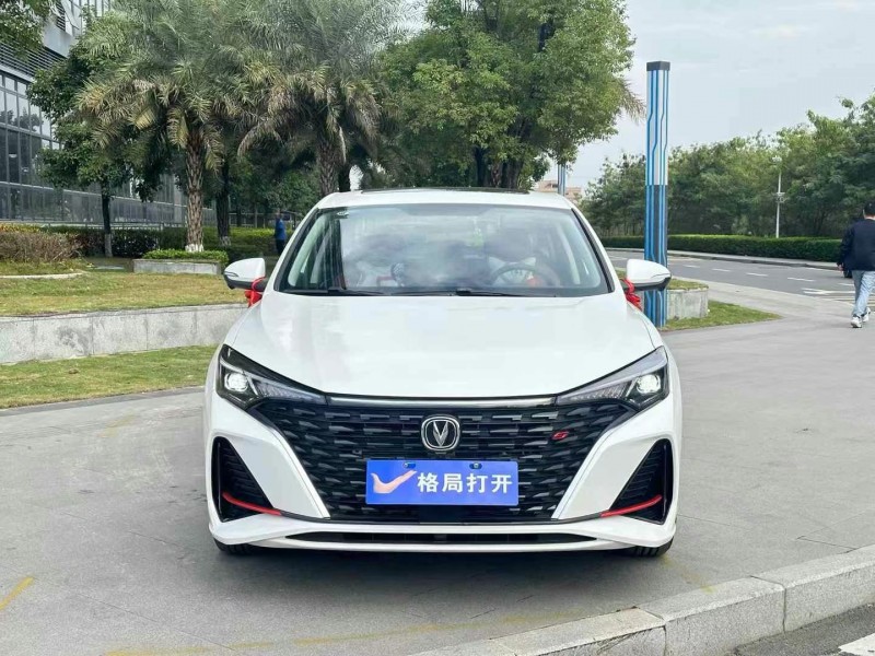 东莞24年长安汽车逸动1