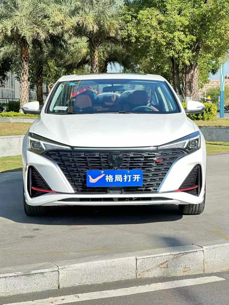 东莞22年长安汽车逸动1