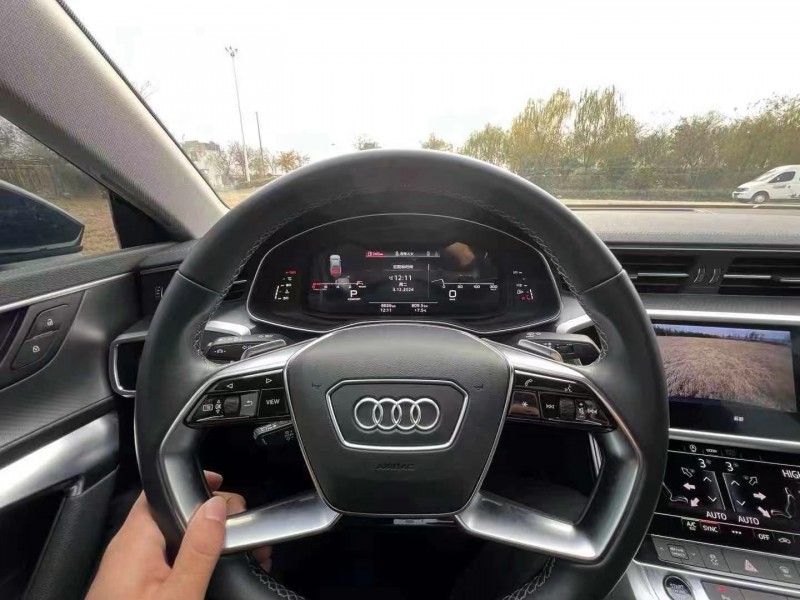 青岛24年奥迪A7L4