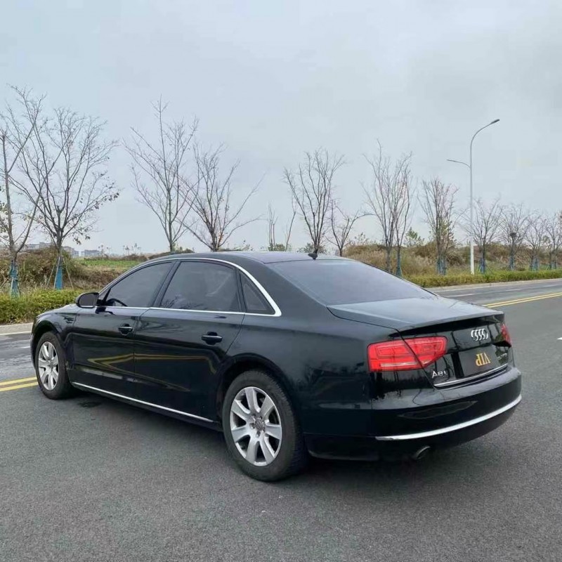 徐州13年奥迪A8L7