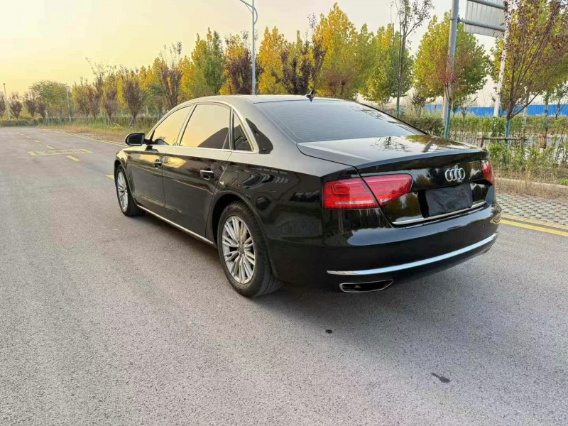 徐州14年奥迪A8L8