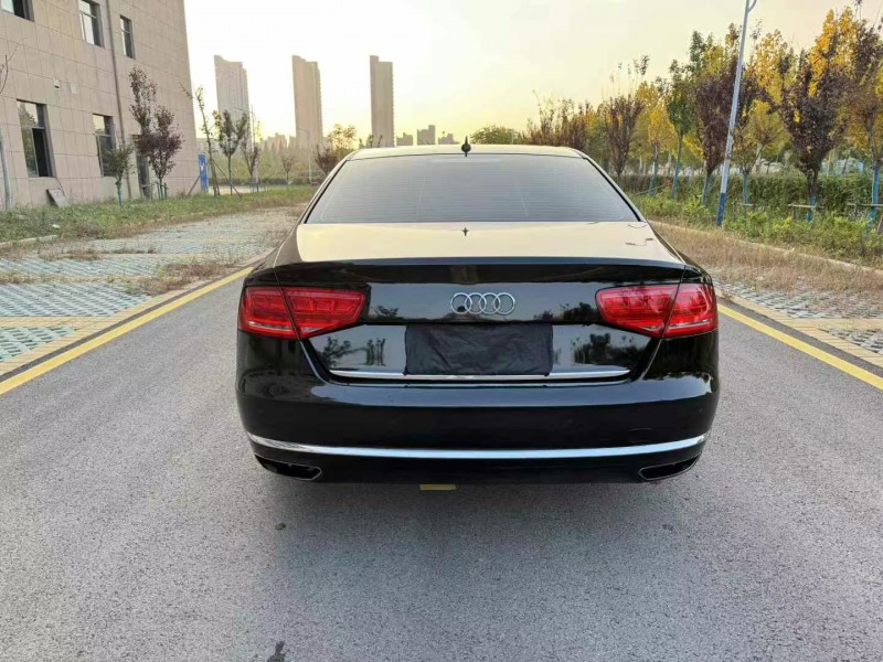 徐州14年奥迪A8L9