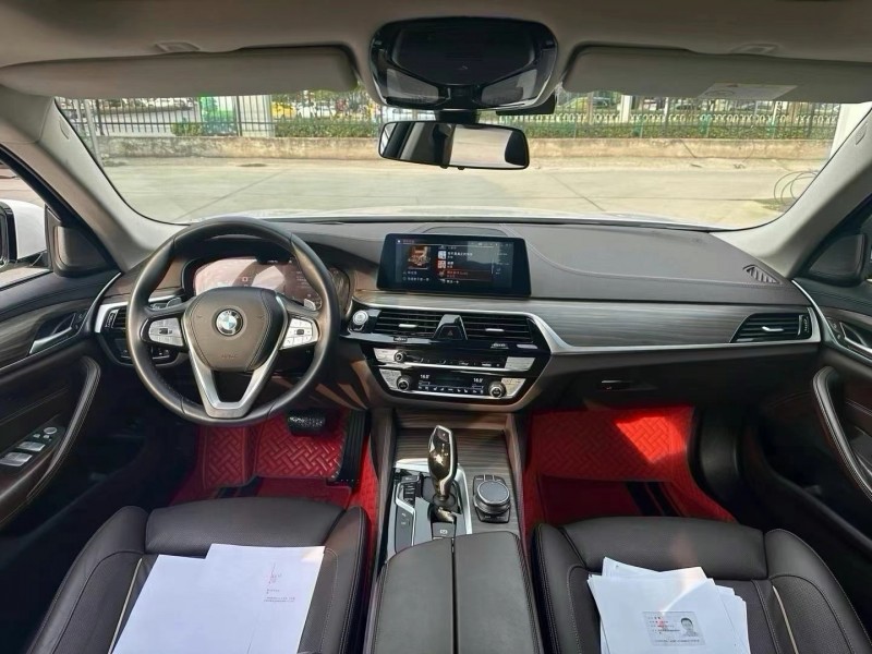 武汉20年宝马5系5