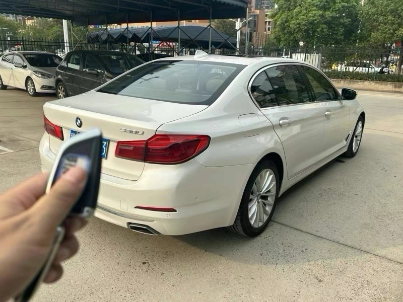 武汉20年宝马5系7