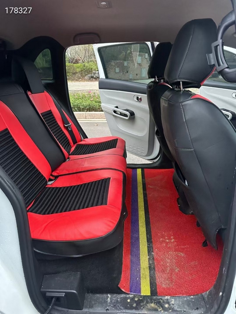 济宁24年比亚迪d15