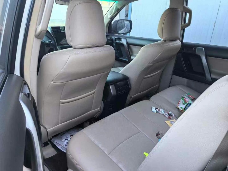 保定13年丰田普拉多7