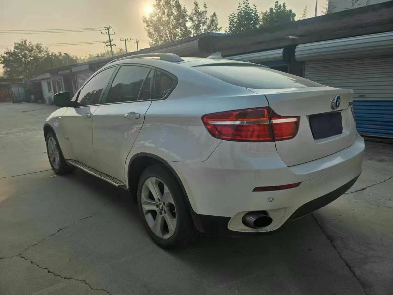 保定13年宝马X64