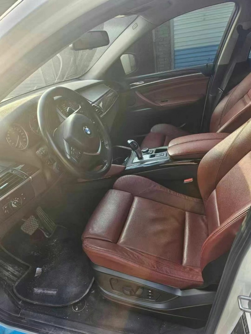 保定13年宝马X65