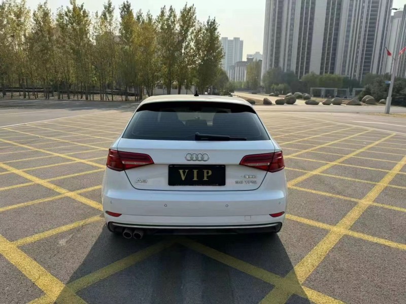 济宁20年奥迪A32