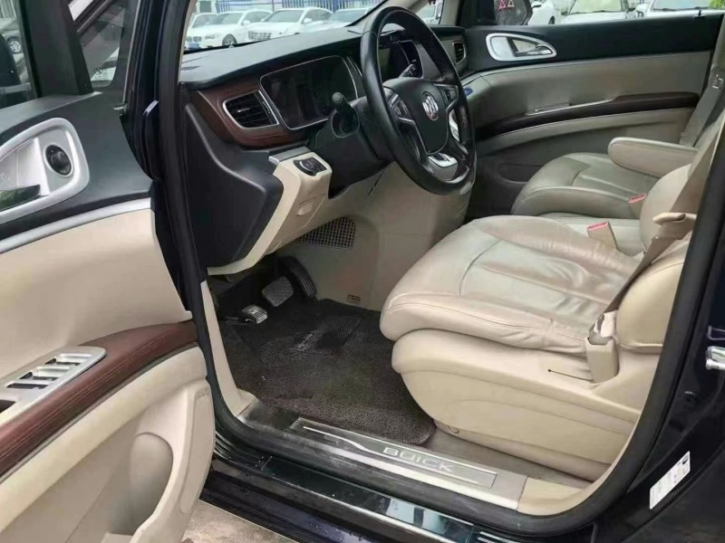 东莞17年别克GL86