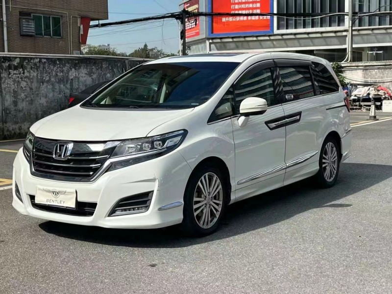 东莞17年本田艾力绅2