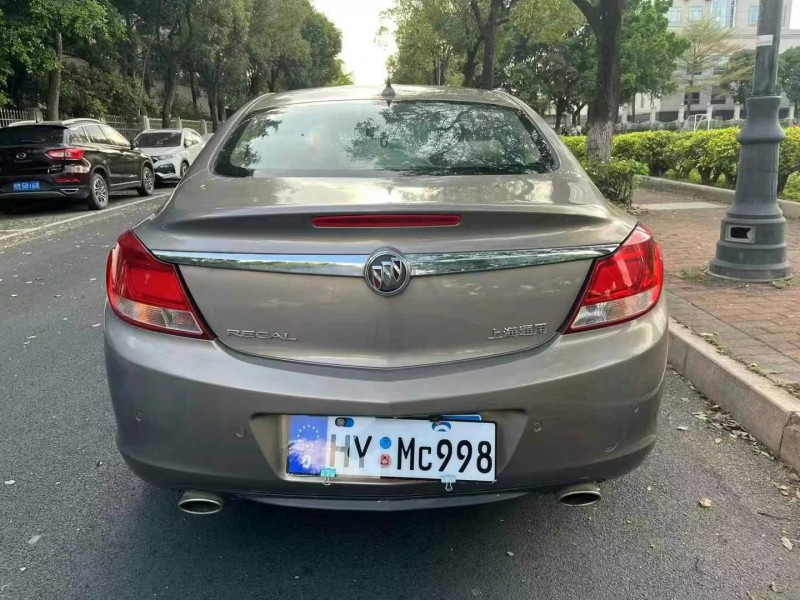 东莞11年别克君威9