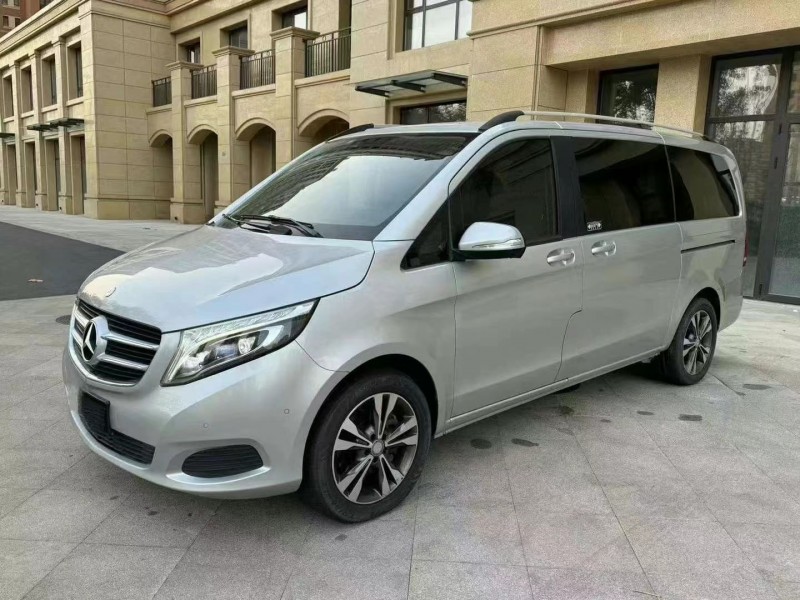 济宁16年奔驰V6