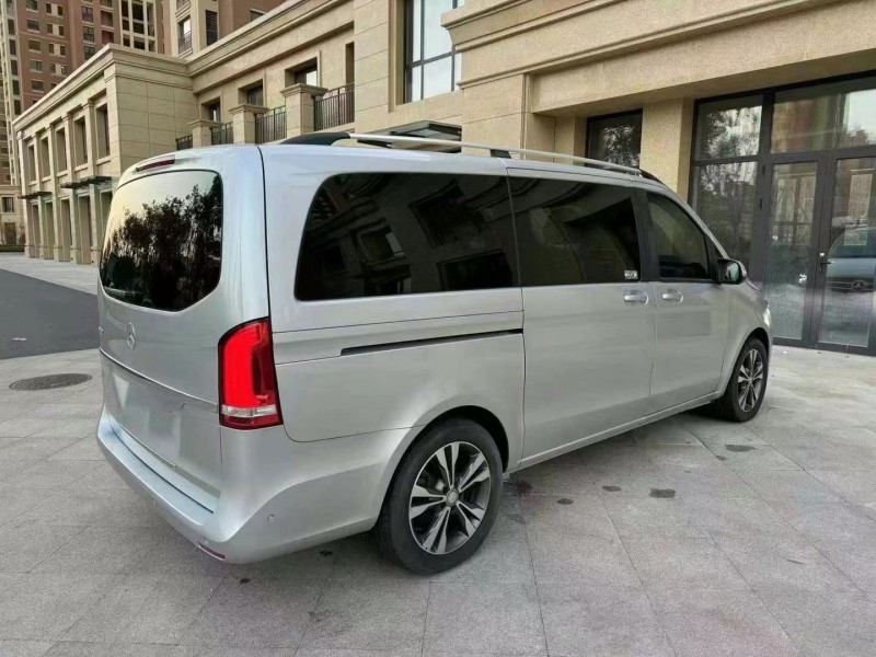 济宁16年奔驰V7