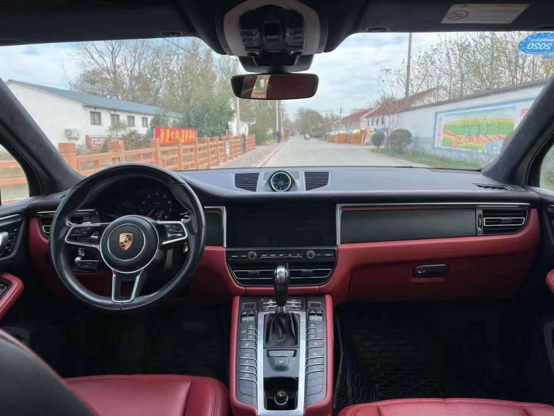 濰坊19年保時捷Macan8