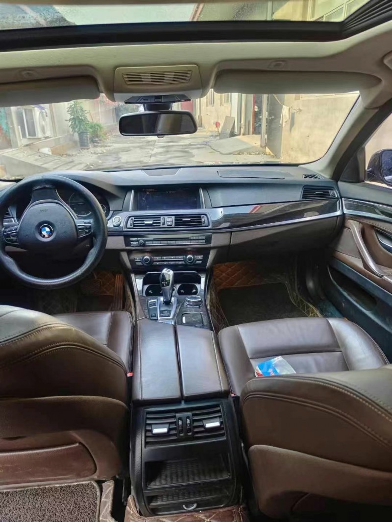 保定16年宝马5系8