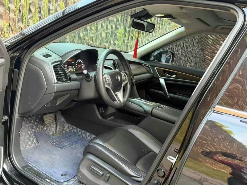 广州19年本田冠道4