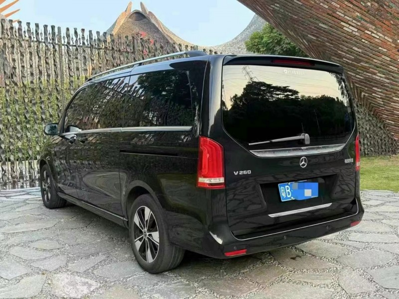 广州21年奔驰V7