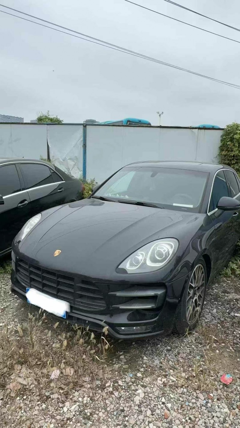 盐城14年保时捷Macan1
