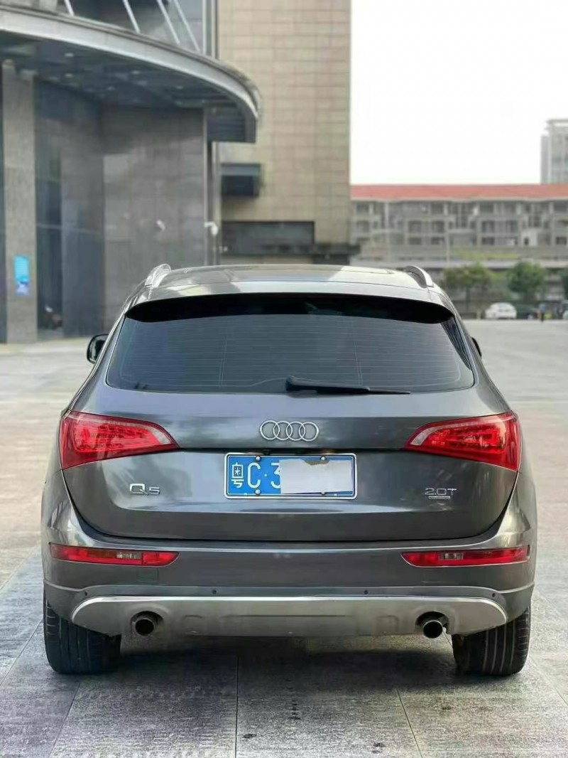深圳12年奥迪Q55
