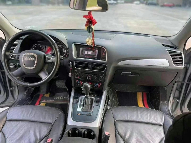 深圳12年奥迪Q58