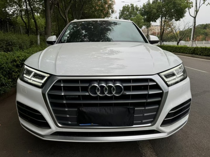 济宁21年奥迪Q51