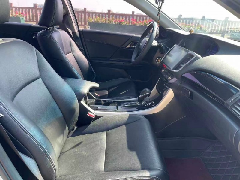 广州16年本田雅阁6