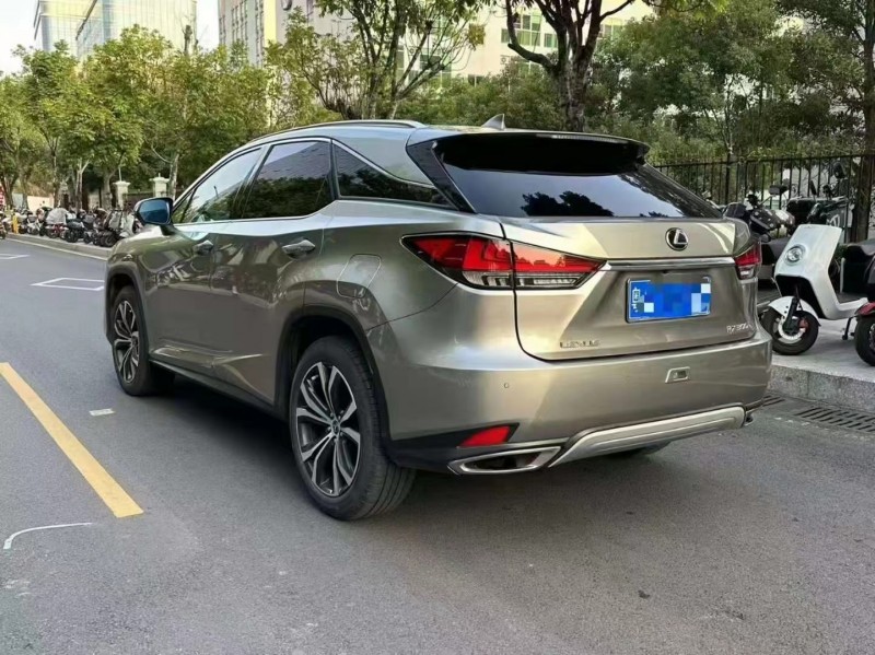 深圳22年雷克萨斯RX8