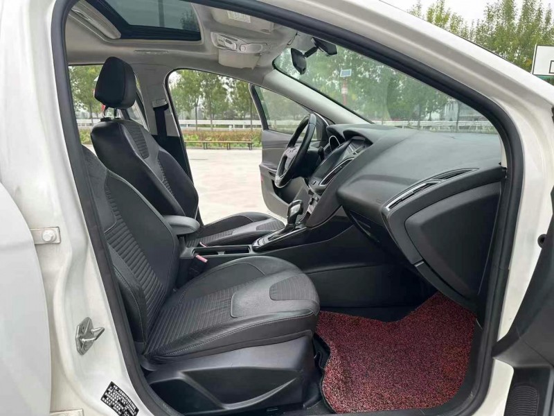 徐州15年福特福克斯5