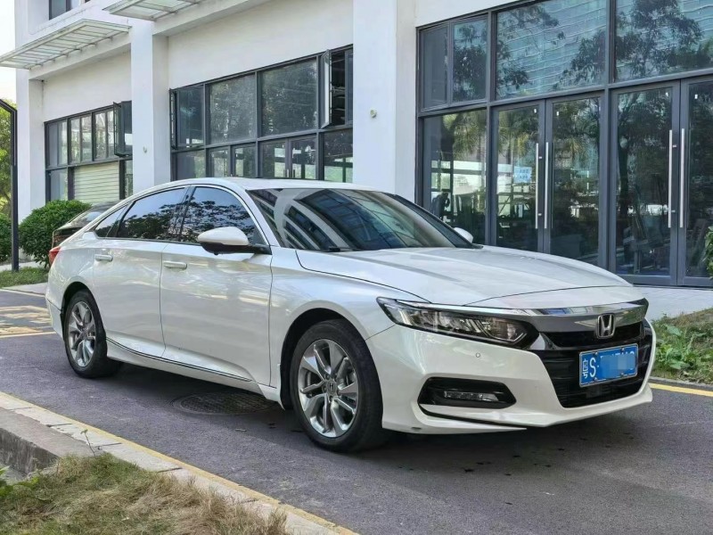 广州21年本田雅阁3