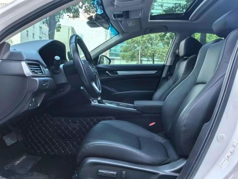 广州21年本田雅阁6